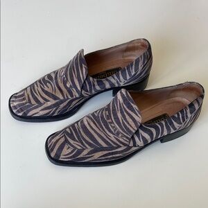 👌🏼 Zebra Leather Loafers